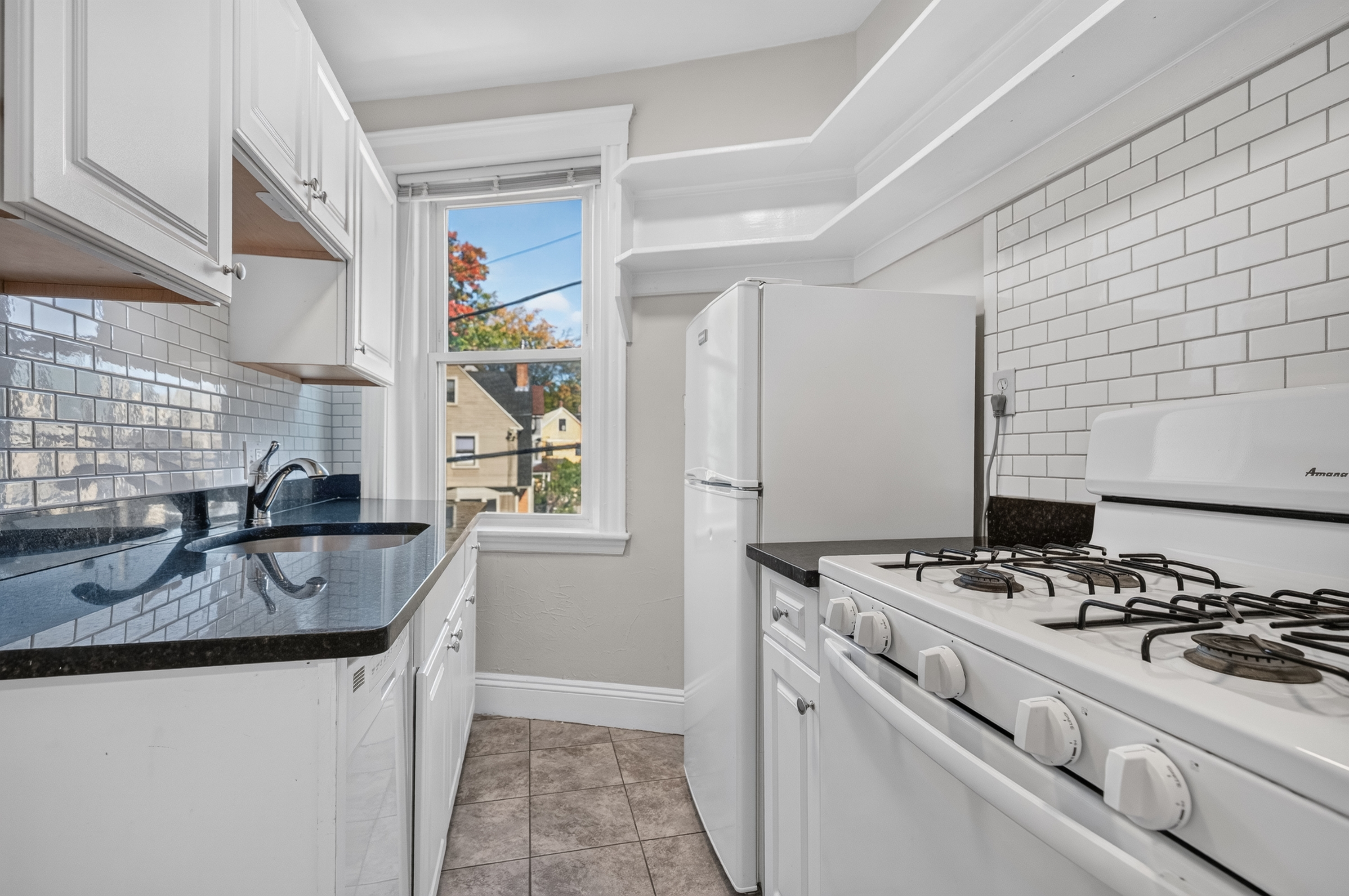 30 Langdon St., 8