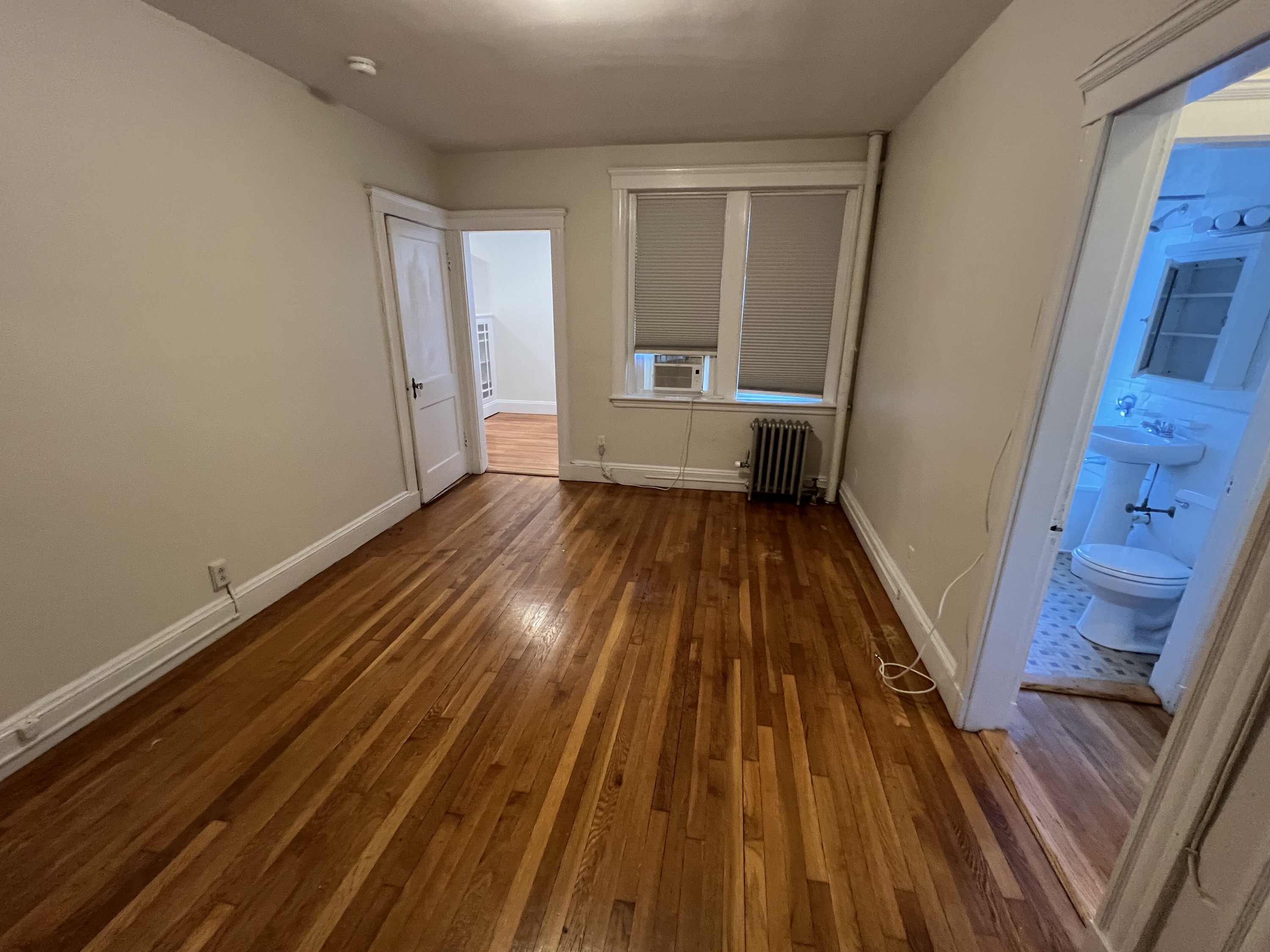 30 Langdon St., 8