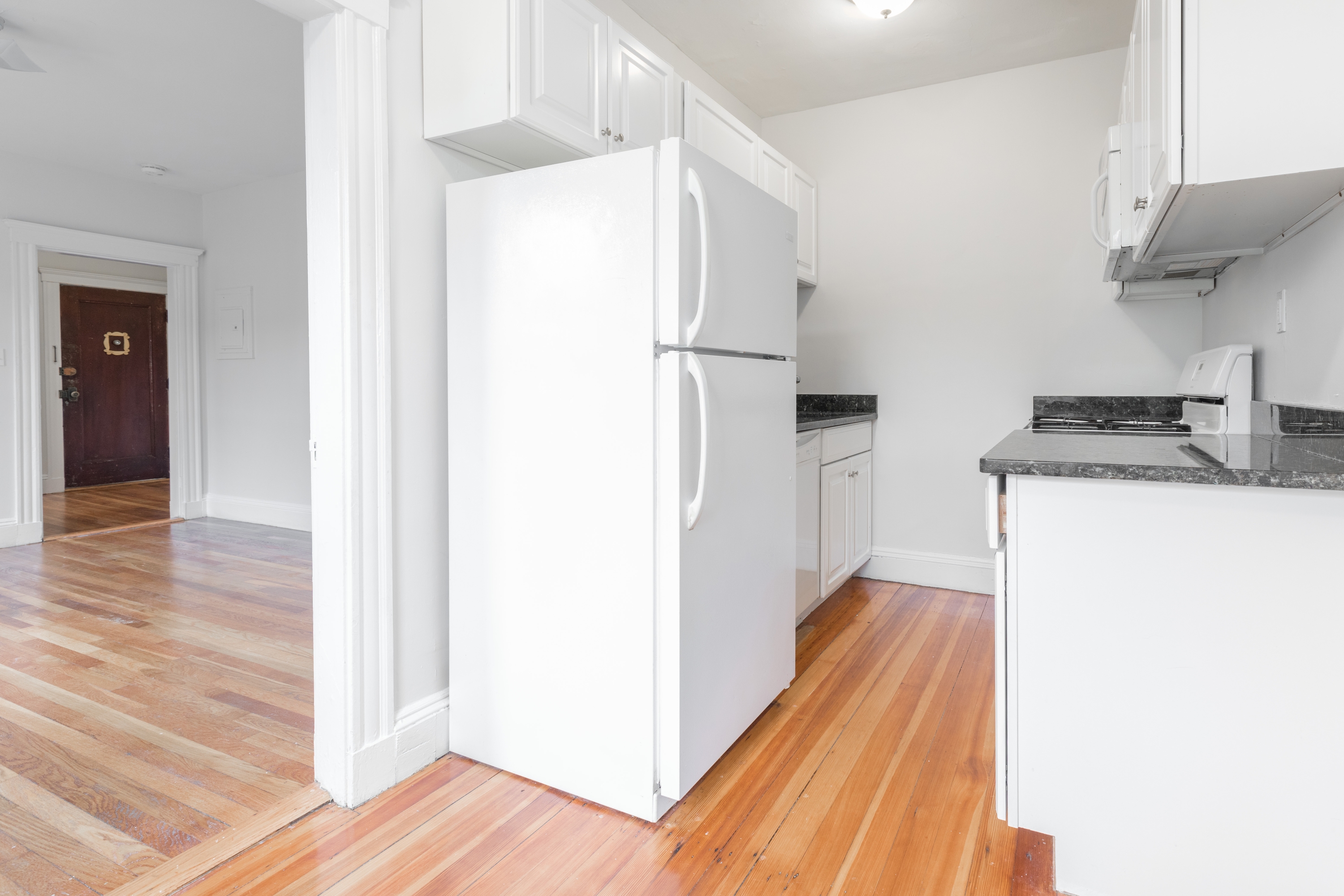 28 Langdon St., 10